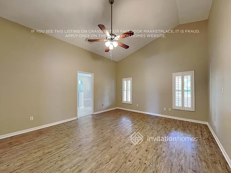 228 Churchill Dr — Photo 10