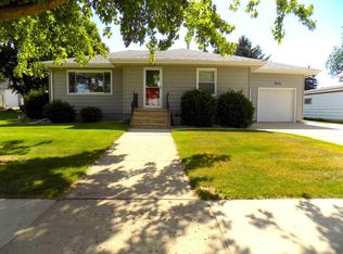 313 3rd St N, New Salem, ND 58563