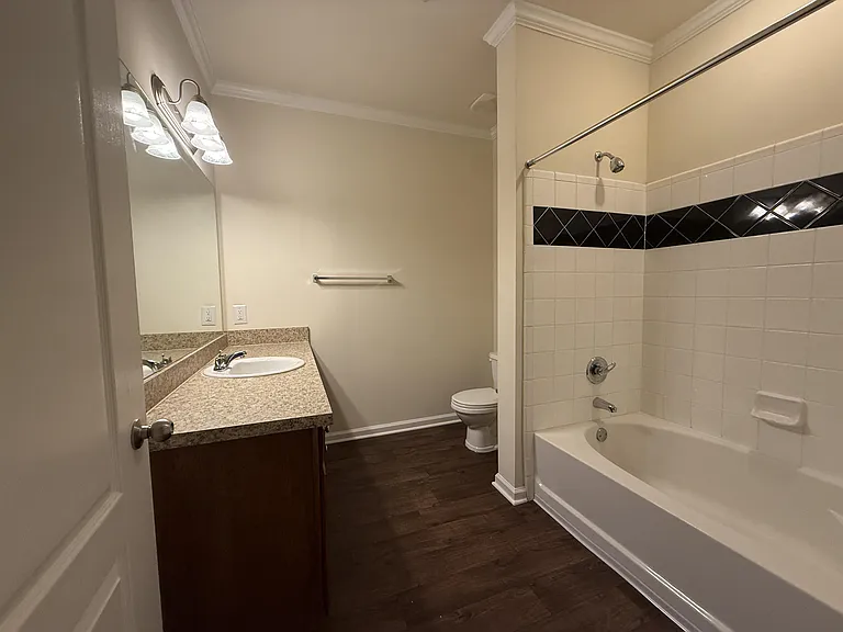 Wesley Kensington Apartments at Stonecrest — Photo 255