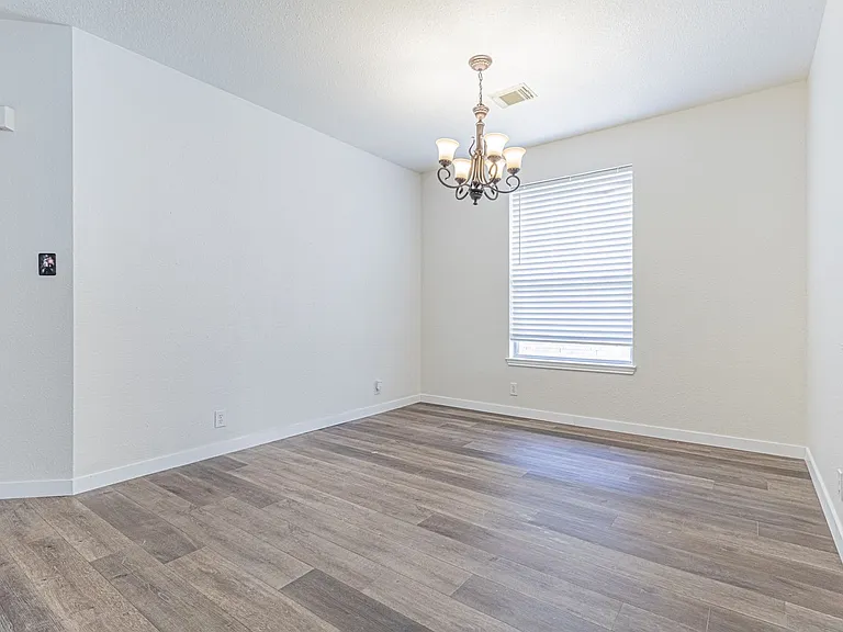 213 Tapwood Ln — Photo 41