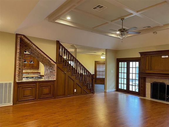 4th image of 1807 Brookchester Dr