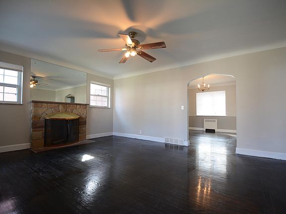 4th image of 1123 Betty Ln