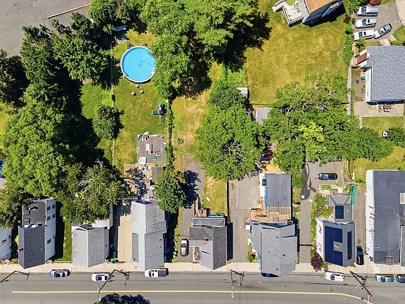 4th image of 284 Chatham St