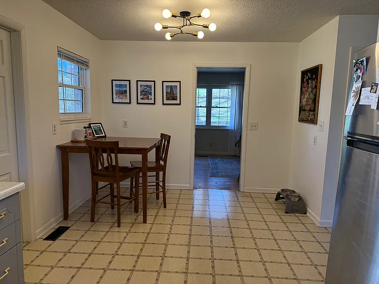 923 W Crest Rd — Photo 23