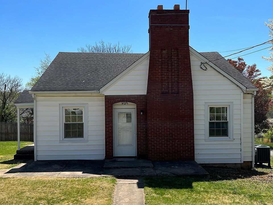 1st image of 409 Lakewood St