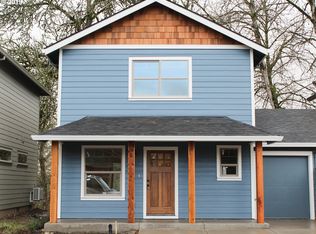 430 Sunset Ct, Amity, OR 97101