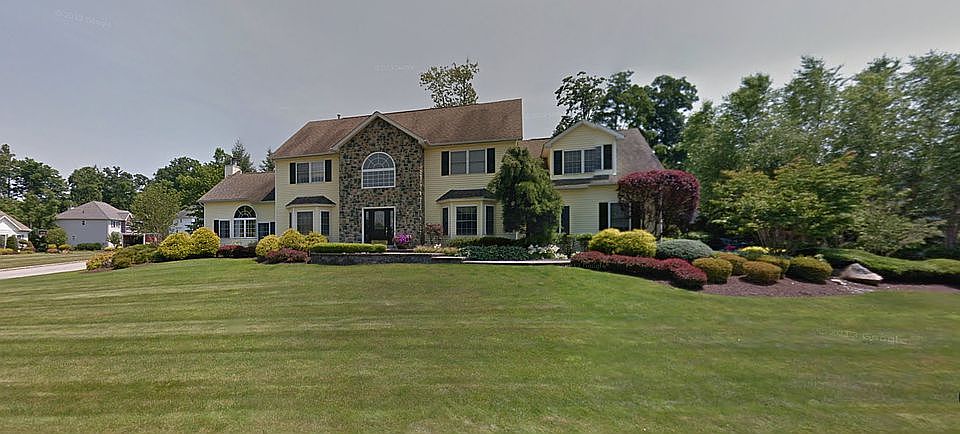 2nd image of 101 Jessica Ct