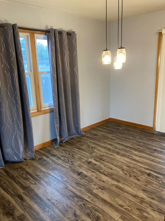 527 S Brian St, Meade, KS - More