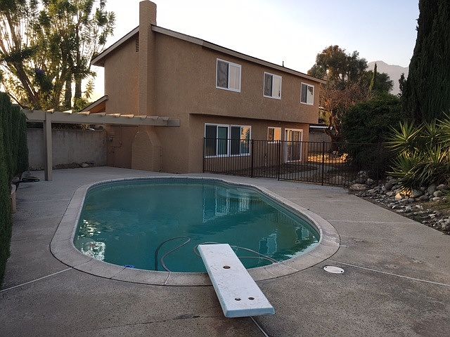 Famiy Pool