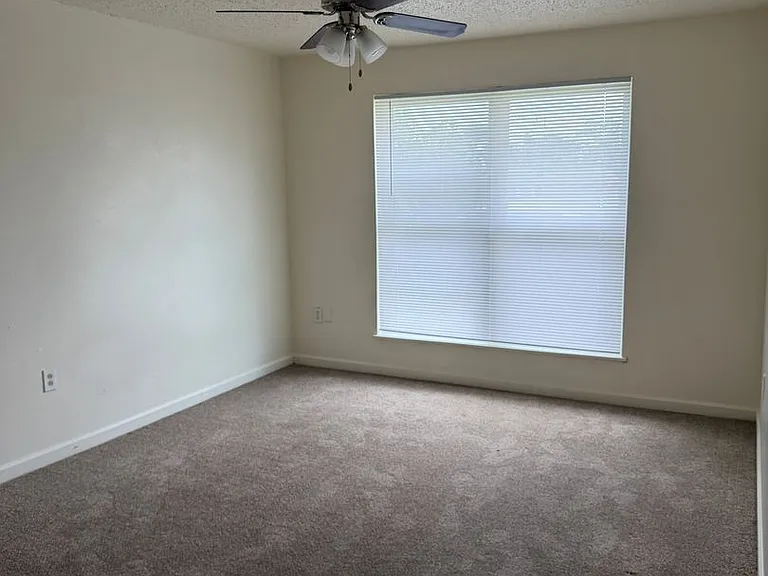Spanish Oaks — Photo 65