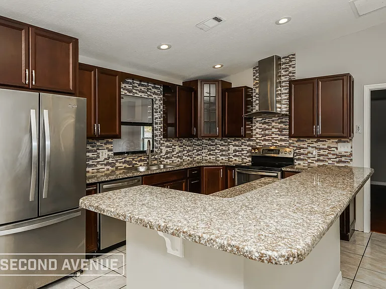 613 Hamm St NW — Photo 10