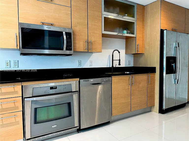 60 SW 13th St #3418 — Photo 3