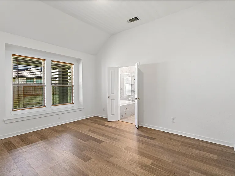 1052 Shoal Creek Trl — Photo 23