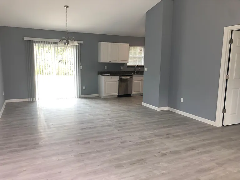 217 Locust Pass Crse — Photo 5