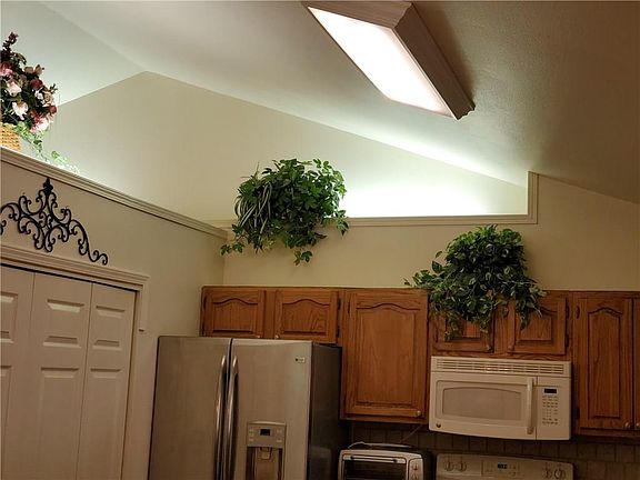 5th image of 7 Stirling Ln