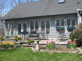 350 Foot Hills Rd, Higganum, CT 06441