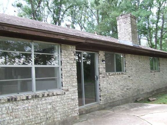 3rd image of 3465 Lazy River Dr