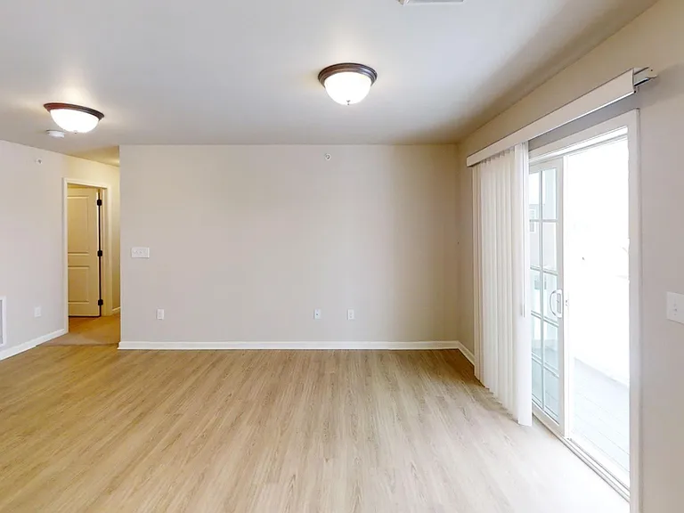 Glen Esk Apartments — Photo 22