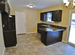 6023 Hill Rd, Swartz Creek, MI 48473