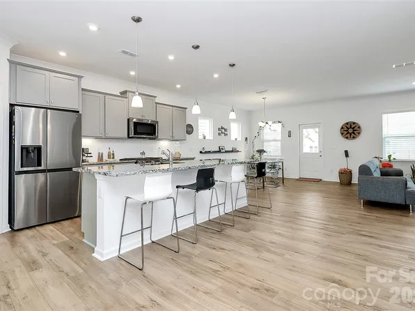 13140 Sudwick Ln, Charlotte, NC 28278