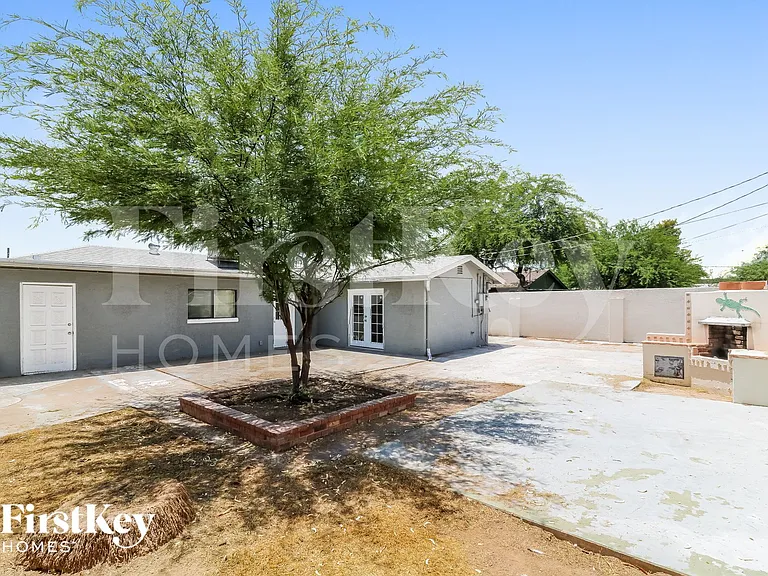 806 E El Caminito Dr — Photo 15
