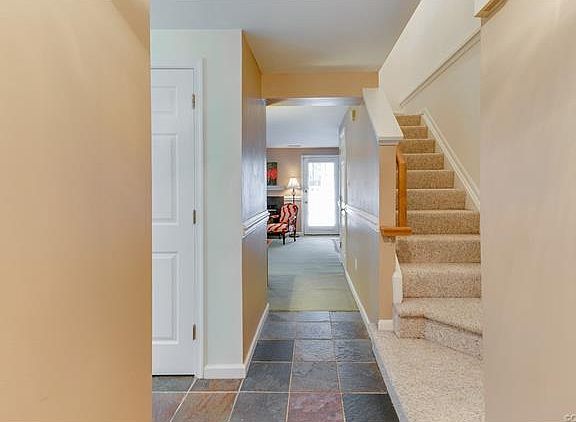3rd image of 3062 Montfort Loop #3062