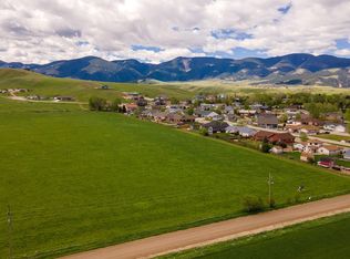 37 Black Mountain Dr, Dayton, WY 82836