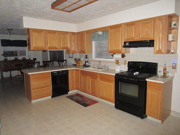 5th image of 6012 N Alma Dr