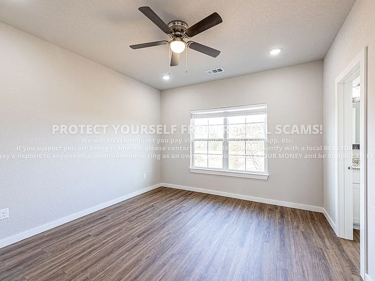 3102 SW Garrison Ln — Photo 12