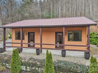 955 Soco Rd, Maggie Valley, NC 28751