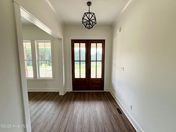3rd image of 1104 Elevation Road