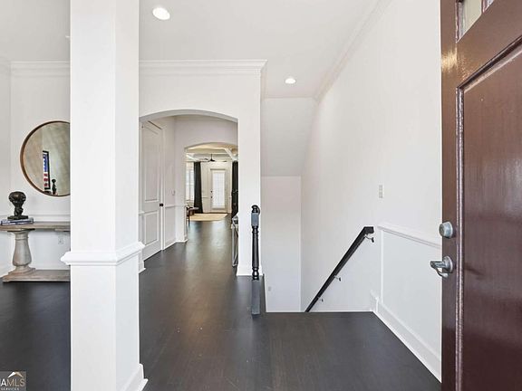 4th image of 205 Riversgate Dr