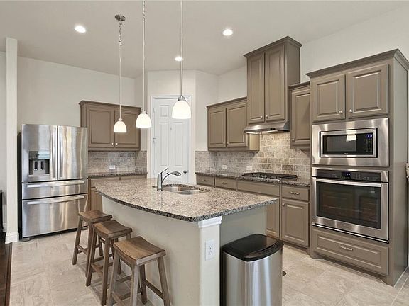 5th image of 3817 Cobblecreek Dr