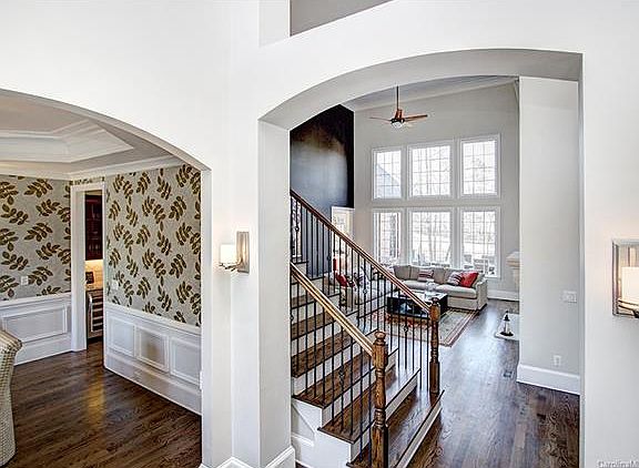 3rd image of 2022 Carnoustie Ct