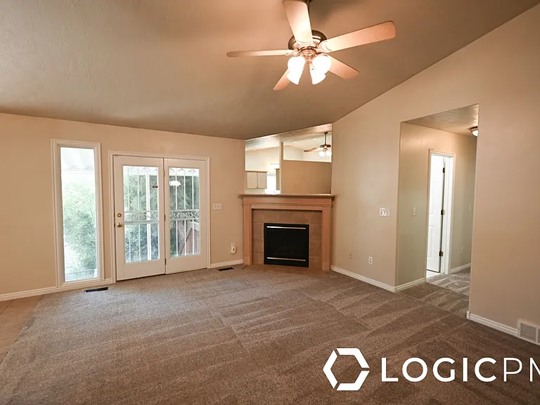 4616 S Zenia Meadows Ct #1 — Photo 4