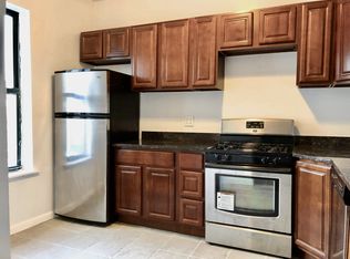 480 E 4th St #3N, Brooklyn, NY 11218