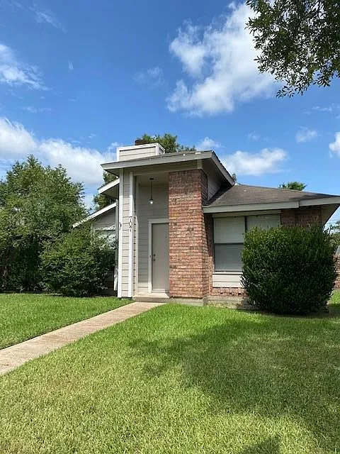 707 Lincoln Ave