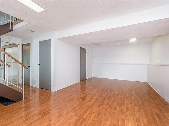 5th image of 10323 Starhaven Ct