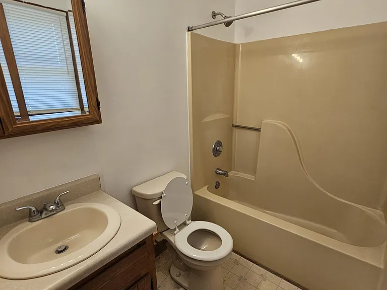 7090 Bruce Academy Ct — Photo 20