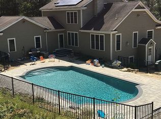 870 Quaker St, Northbridge, MA 01534