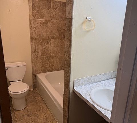 2nd image of 325 E 18th Ave #11
