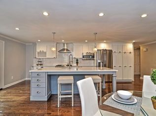 1 Washington St, Bedford, MA 01730