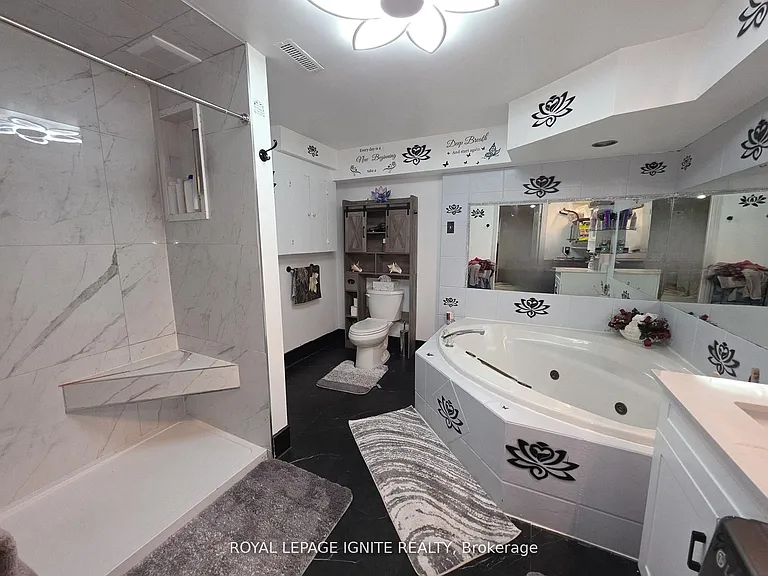 54 Harley Dr #BASEMENT — Photo 4