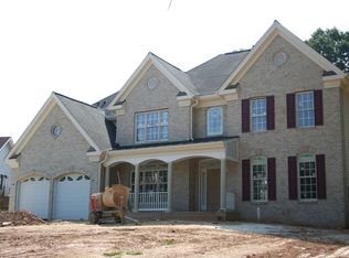 4023 Goss Rd, Fairfax, VA 22032