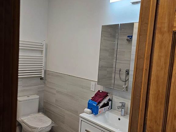 3rd image of 726 Leonard St Floor 3