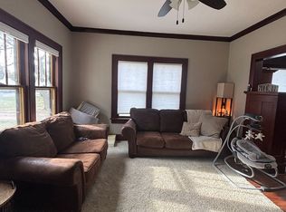 858 S 4th St, Meadow Grove, NE 68752