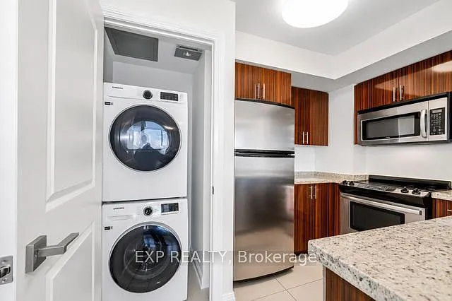 1060 Sheppard Ave W #1005 — Photo 13