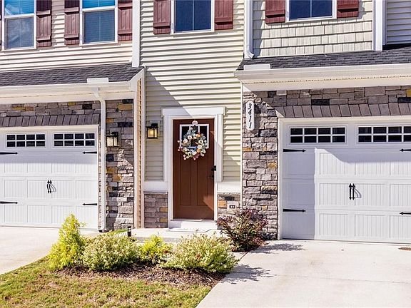 2nd image of 3411 Foxglove Dr