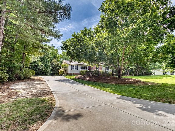 2nd image of 2434 Olewoods Ct