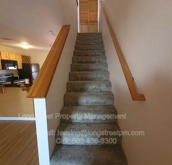 930 NW Naito Pkwy #K9 — Photo 12